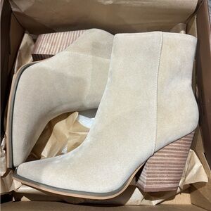 Oasis Beige Ankle Boots